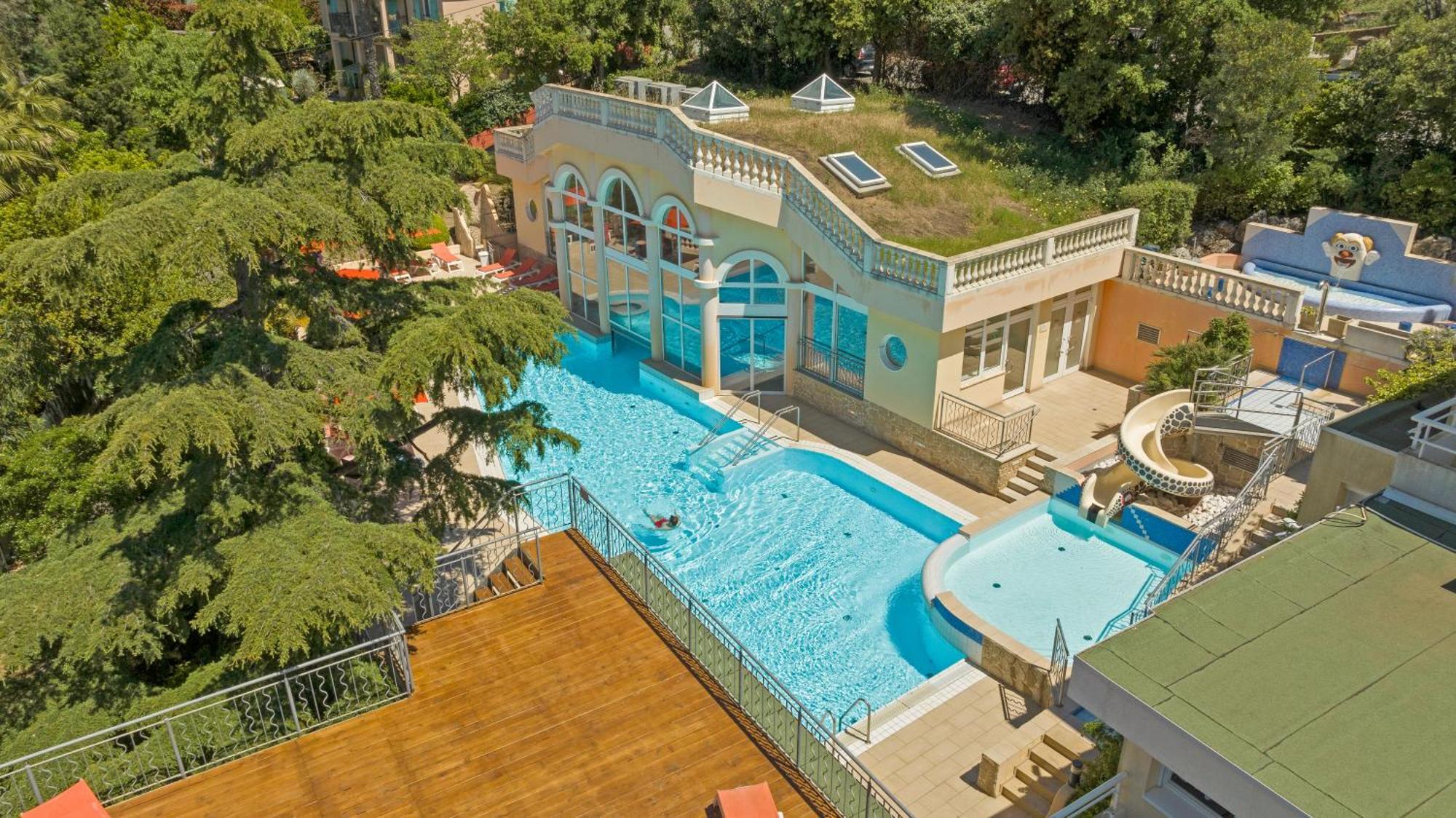 Hotel Les Tourelles سانت ماكسيم المظهر الخارجي الصورة